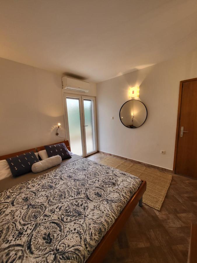 Apartmaniinprimosten Exterior photo